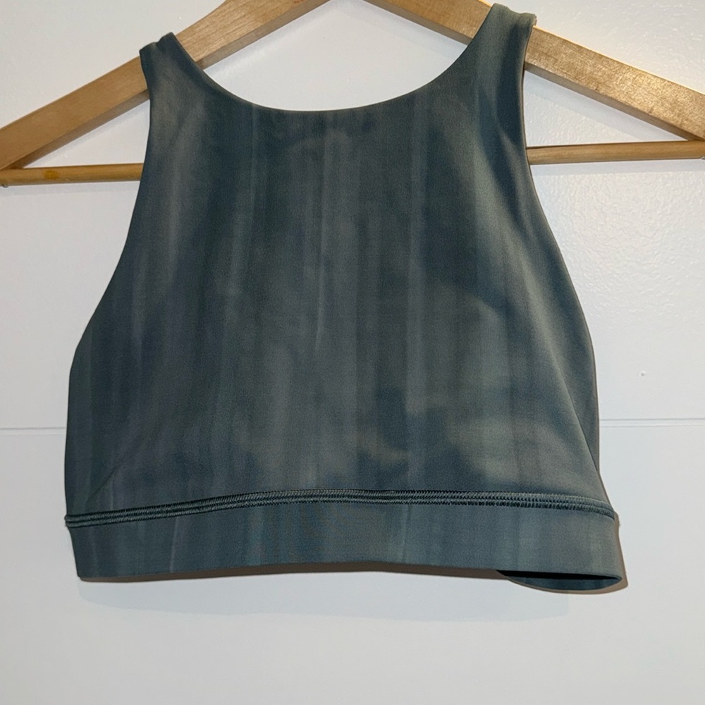 Lululemon Sports Bra Size 6